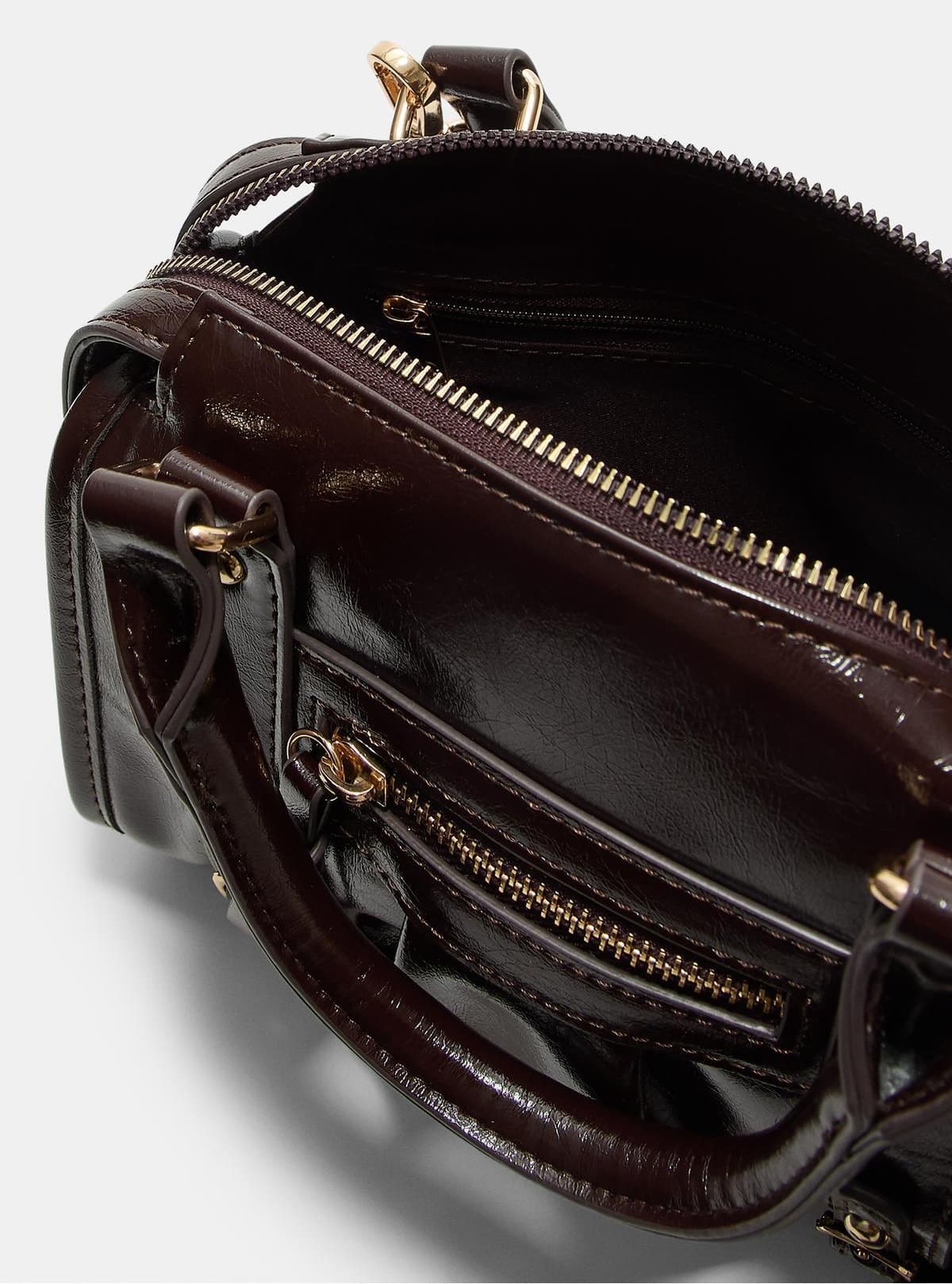 کیف دوشی بولینگ زنانه Stradivarius از چرم مصنوعی کیف دوشی بولینگ زنانه Stradivarius از چرم مصنوعی