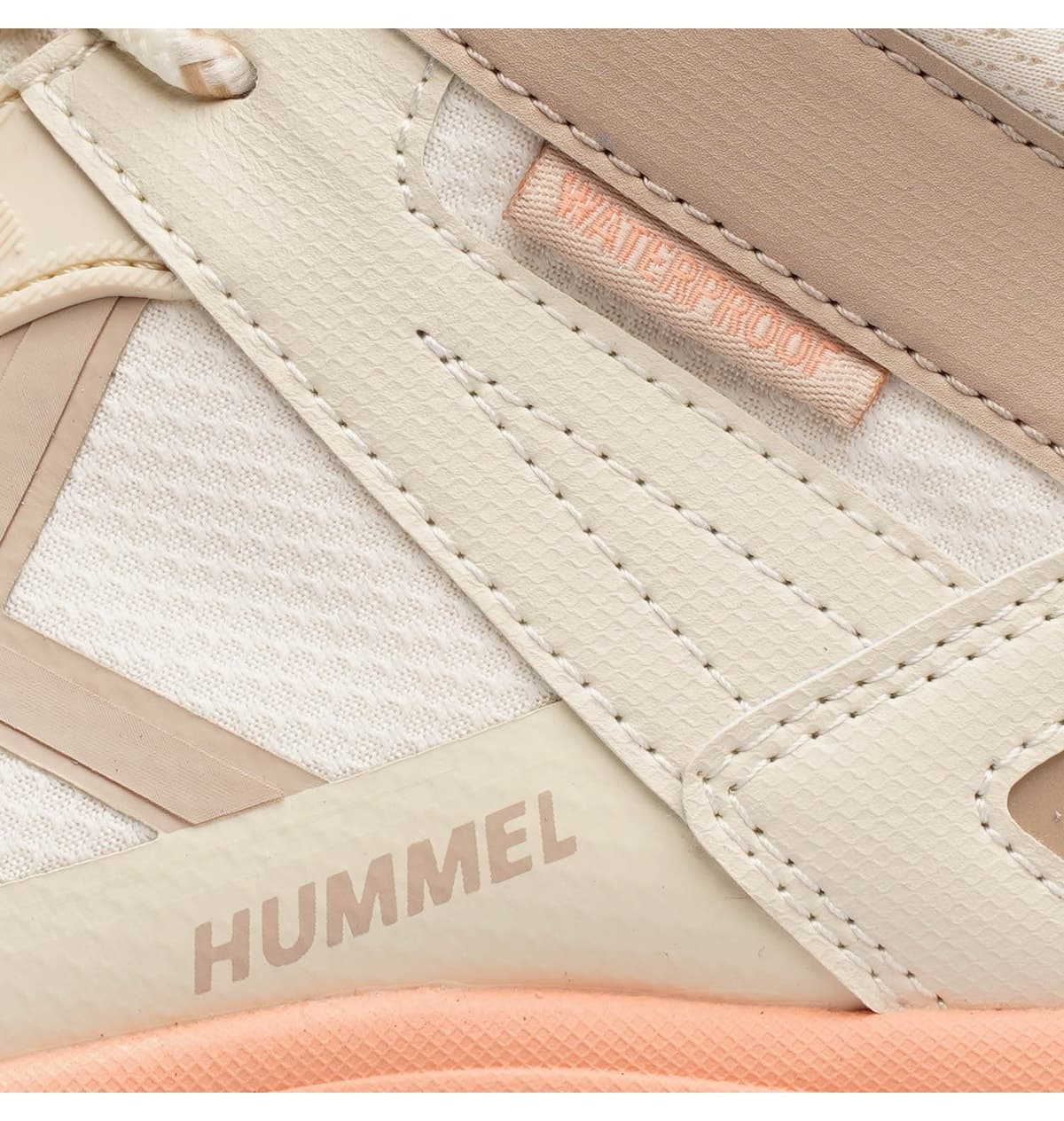 کفش زنانه hummel مدل BOLLY HIGH OUTDOOR کفش زنانه hummel مدل BOLLY HIGH OUTDOOR
