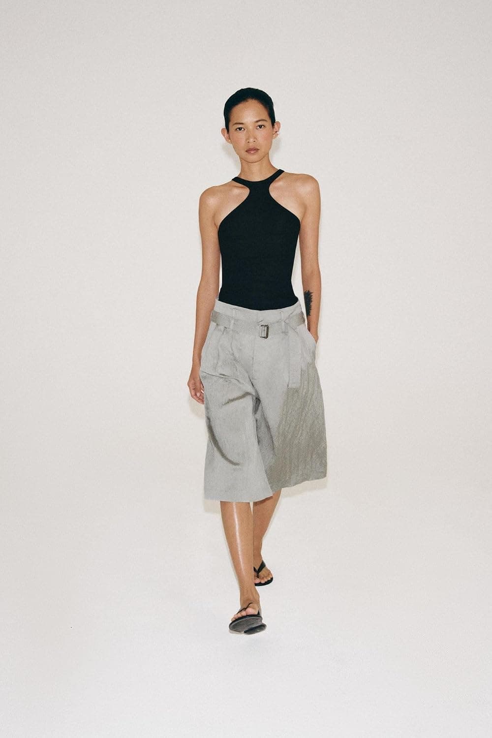 شلوارک برمودا زنانه Zara ZW COLLECTION با کمربند شلوارک برمودا زنانه Zara ZW COLLECTION با کمربند