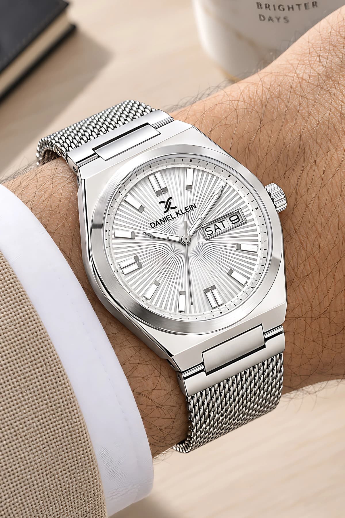 ساعت مچی مردانه Daniel Klein بند و کیس فولادی تقویمدار نقرهای-سفید مدل zmdk1203 ساعت مچی مردانه Daniel Klein بند و کیس فولادی تقویمدار نقرهای-سفید مدل zmdk1203