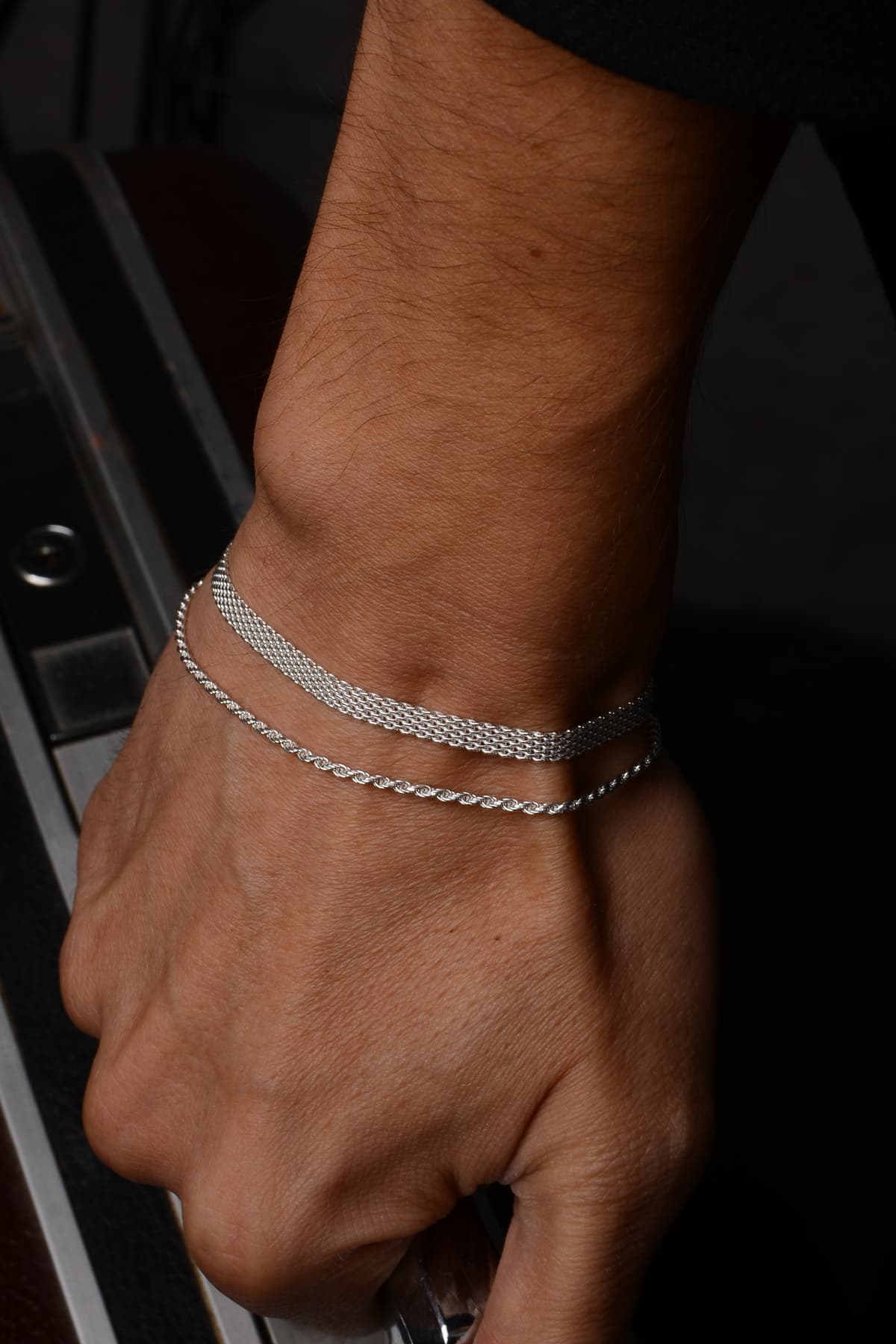 دستبند مردانه Ricco Jewellery نقره 925 طرح Old Money بافت دستبند مردانه Ricco Jewellery نقره 925 طرح Old Money بافت