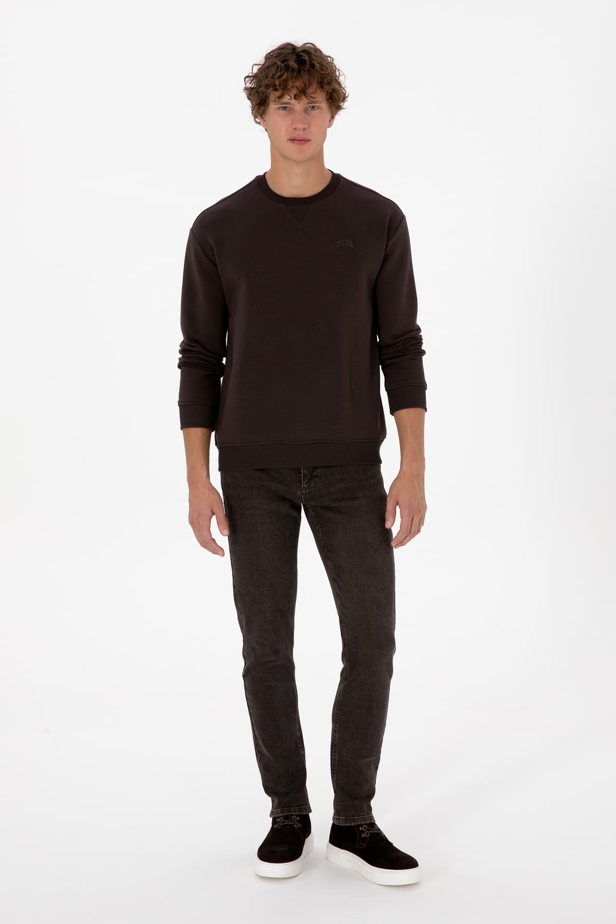 سوئیشرت مردانه U.S. Polo Assn. فیت راحت یقه گرد پرزدار قهوهای مدل 50313757-VR084 سوئیشرت مردانه U.S. Polo Assn. فیت راحت یقه گرد پرزدار قهوهای مدل 50313757-VR084
