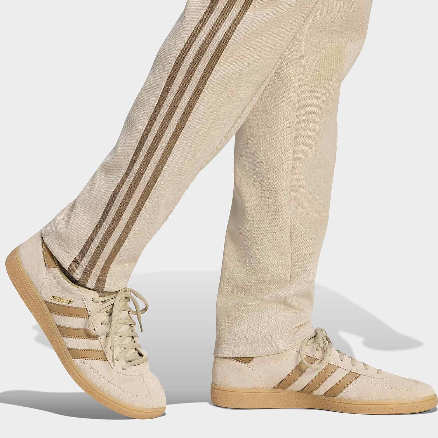 شلوار گرمکن مردانه adidas Originals بژ مدل KT5050 شلوار گرمکن مردانه adidas Originals بژ مدل KT5050