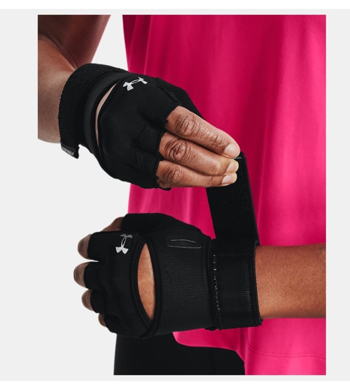 دستکش وزنه برداری زنانه Under Armour UA مدل 1369831-001 دستکش وزنه برداری زنانه Under Armour UA مدل 1369831-001