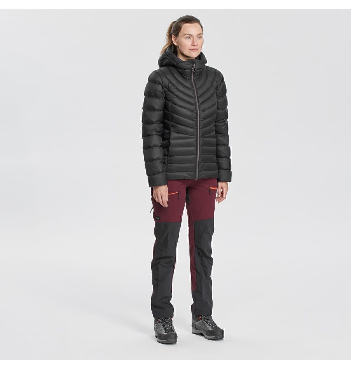 کاپشن زنانه Decathlon کاپوشندار بادی پردار مشکی ترکینگ مدل Mt100 -10°C کاپشن زنانه Decathlon کاپوشندار بادی پردار مشکی ترکینگ مدل Mt100 -10°C