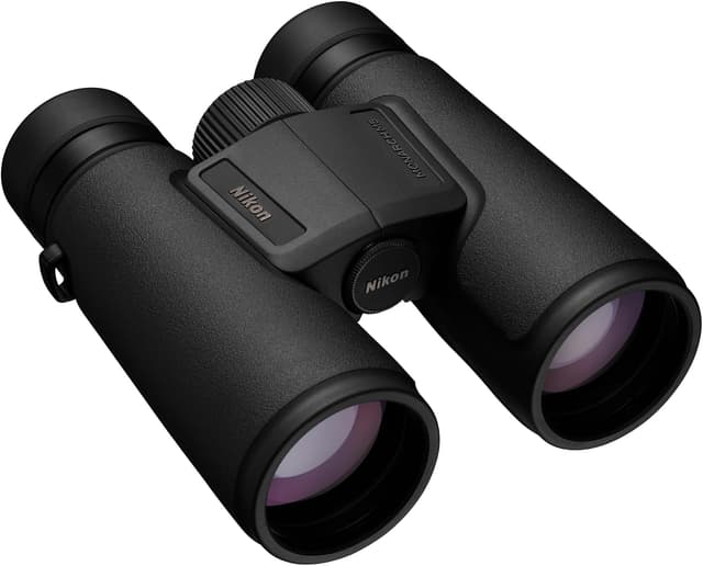 دوربین دوچشمی Nikon Monarch M5 10x42 فضای باز دوربین دوچشمی Nikon Monarch M5 10x42 فضای باز