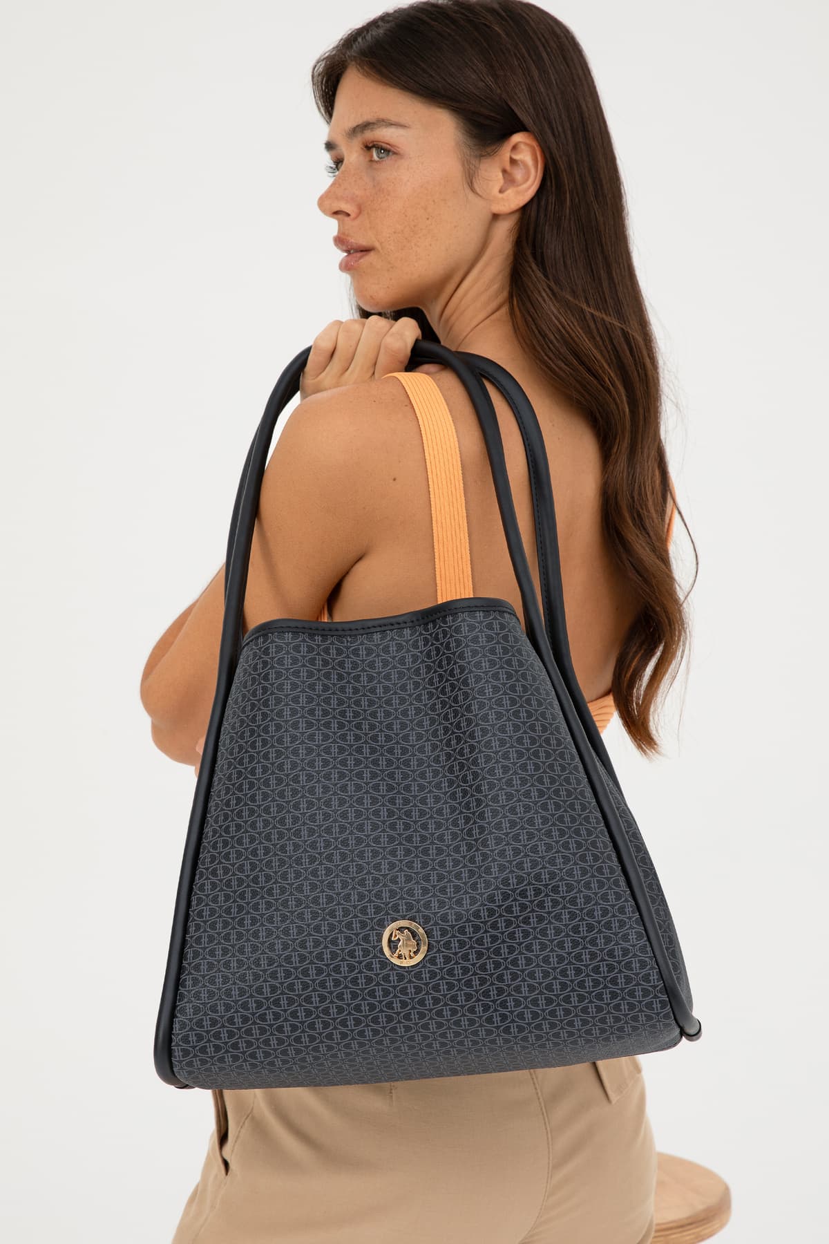 کیف دوشی زنانه U.S. Polo Assn. مشکی مدل 50293713-VR046 کیف دوشی زنانه U.S. Polo Assn. مشکی مدل 50293713-VR046