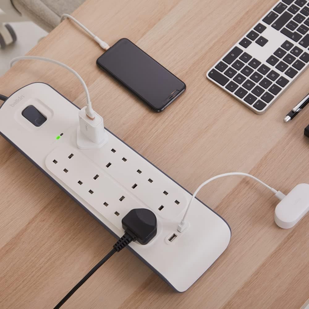 چندراهی برق Belkin هشتخانه با محافظ و 2 پورت USB مشترک 2.4 A و کابل 2 متری چندراهی برق Belkin هشتخانه با محافظ و 2 پورت USB مشترک 2.4 A و کابل 2 متری