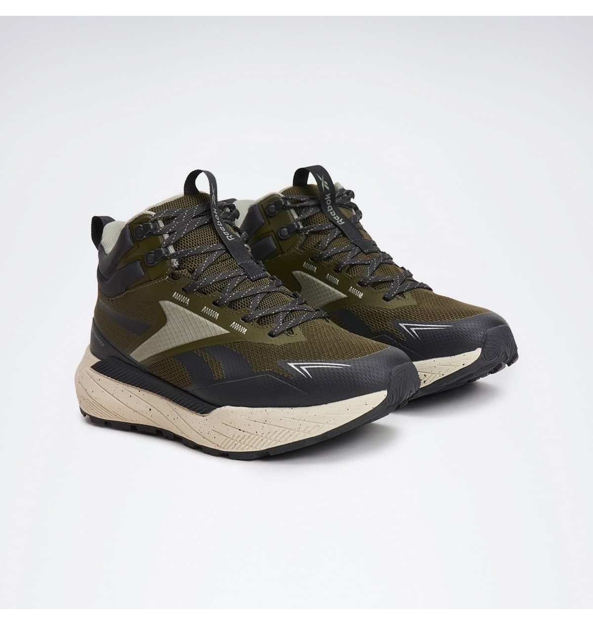 بوت مردانه Reebok مشکی مخصوص فضای باز مدل BASE TRAIL MID بوت مردانه Reebok مشکی مخصوص فضای باز مدل BASE TRAIL MID