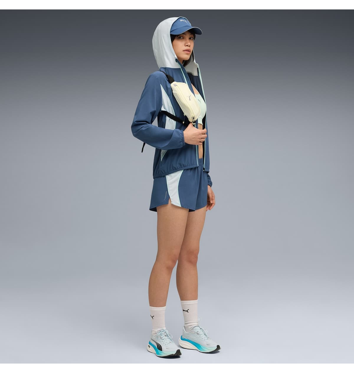کاپشن دویدن زنانه Puma سرمهای Run Velocity Woven کاپشن دویدن زنانه Puma سرمهای Run Velocity Woven