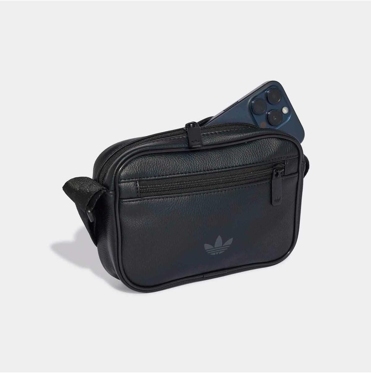 کیف پستچی یونیسکس Adidas Airliner XS مدل KS6908 مشکی کیف پستچی یونیسکس Adidas Airliner XS مدل KS6908 مشکی