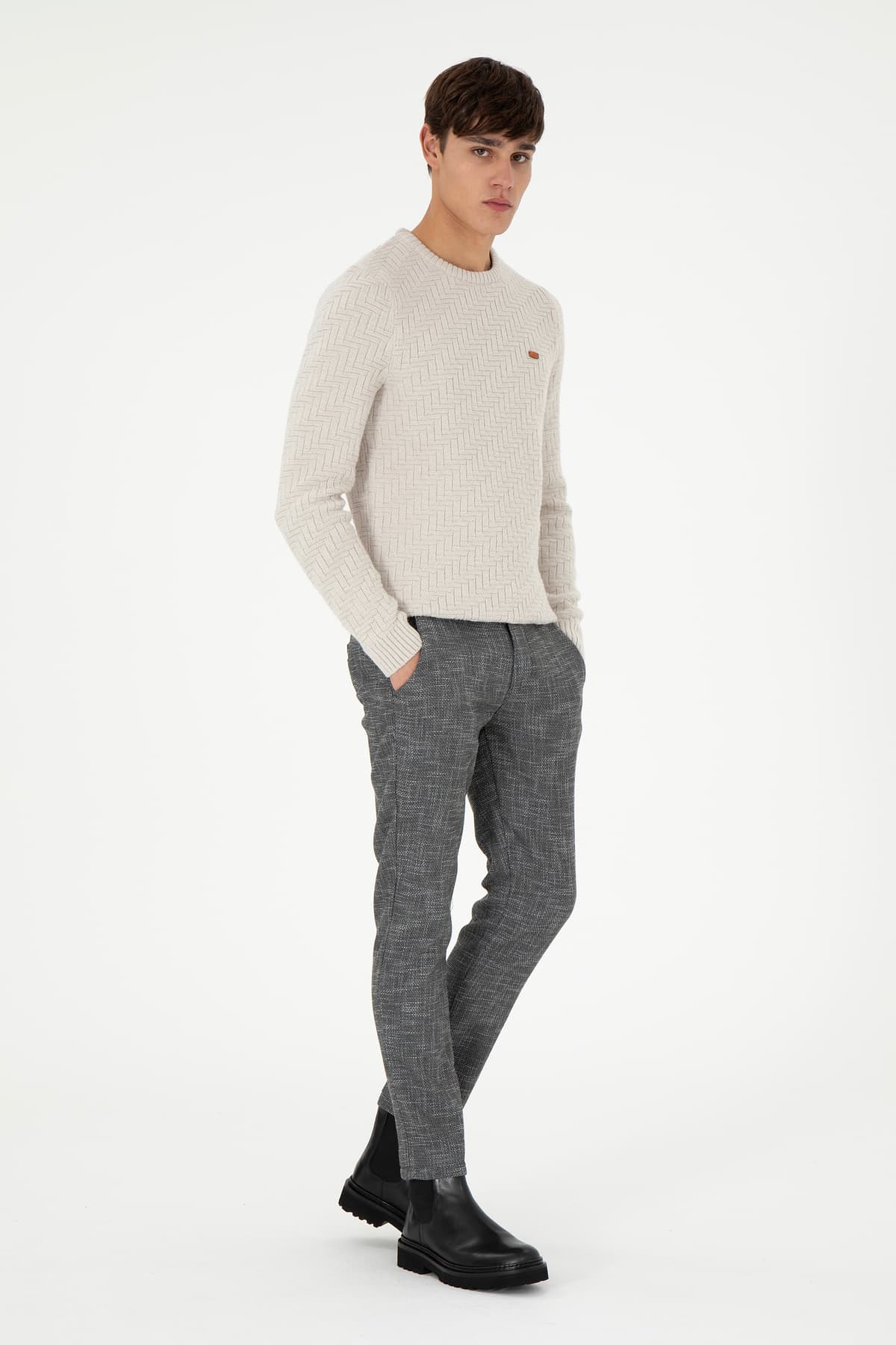 پلیور مردانه U.S. Polo Assn. فیت اسلیم یقه گرد رنگ سنگی مدل 50297050-VR049 پلیور مردانه U.S. Polo Assn. فیت اسلیم یقه گرد رنگ سنگی مدل 50297050-VR049