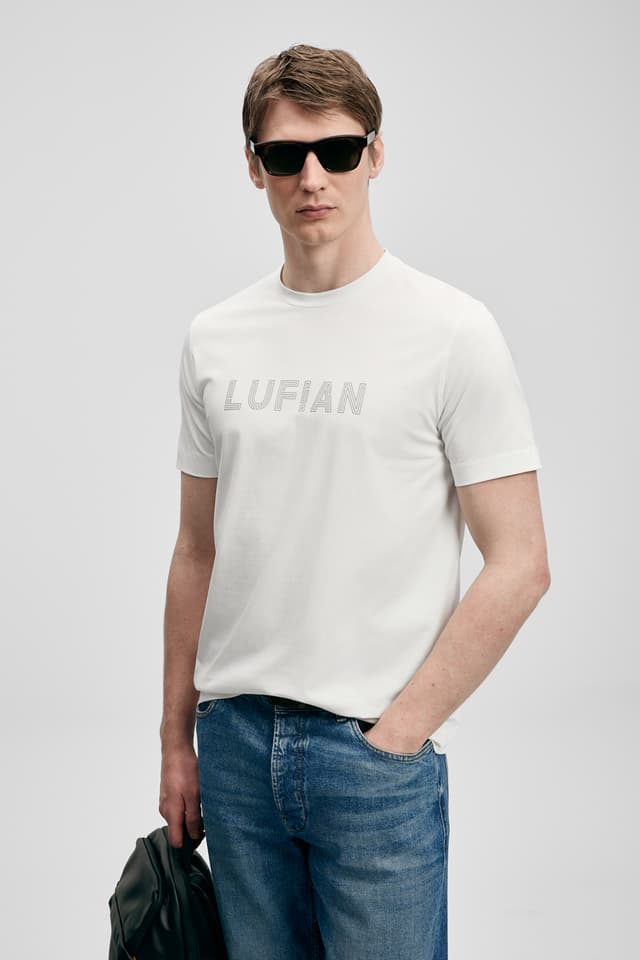 تیشرت گرافیکی مدرن LUFIAN مدل Oscar سفید شکسته تیشرت گرافیکی مدرن LUFIAN مدل Oscar سفید شکسته