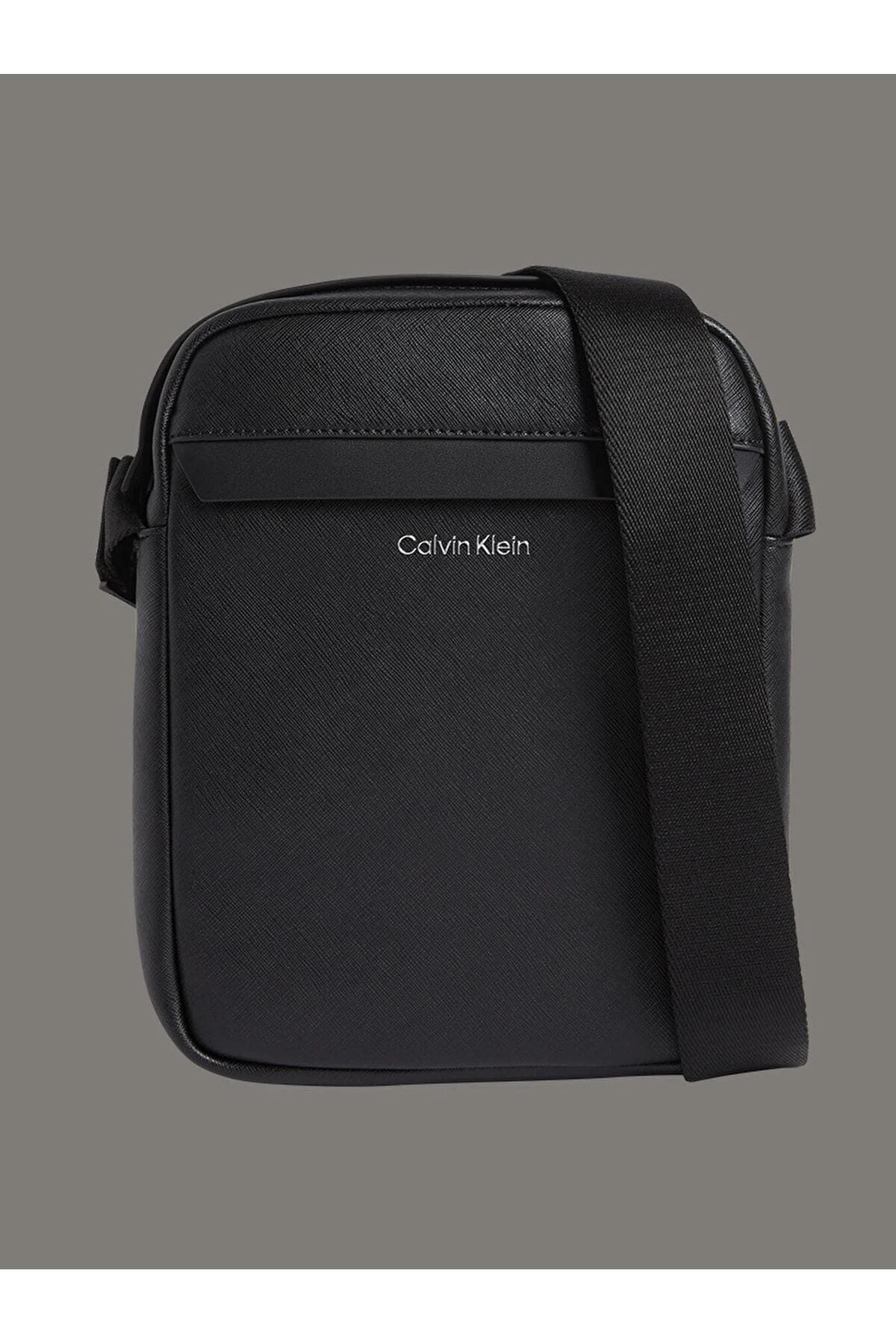 کیف دوشی مردانه Calvin Klein مدل LV04D3083GUB1 کیف دوشی مردانه Calvin Klein مدل LV04D3083GUB1