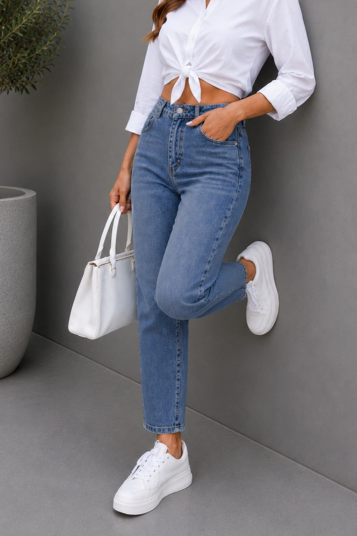 شلوار جین زنانه CEDY DENIM فیت مام کمر بلند بویفرند کشی آبی روشن مدل C599-A.mavi شلوار جین زنانه CEDY DENIM فیت مام کمر بلند بویفرند کشی آبی روشن مدل C599-A.mavi