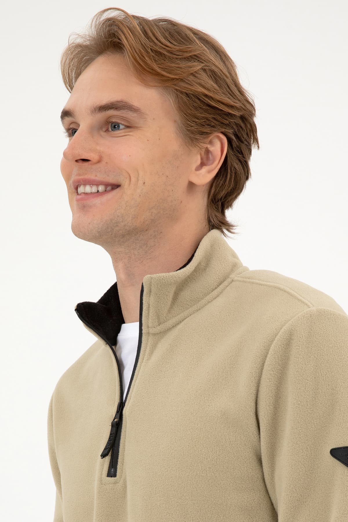 سوئیشرت مردانه U.S. Polo Assn. فیت معمولی پلار نیم زیپ خاکی روشن مدل 50313777-VR183 سوئیشرت مردانه U.S. Polo Assn. فیت معمولی پلار نیم زیپ خاکی روشن مدل 50313777-VR183