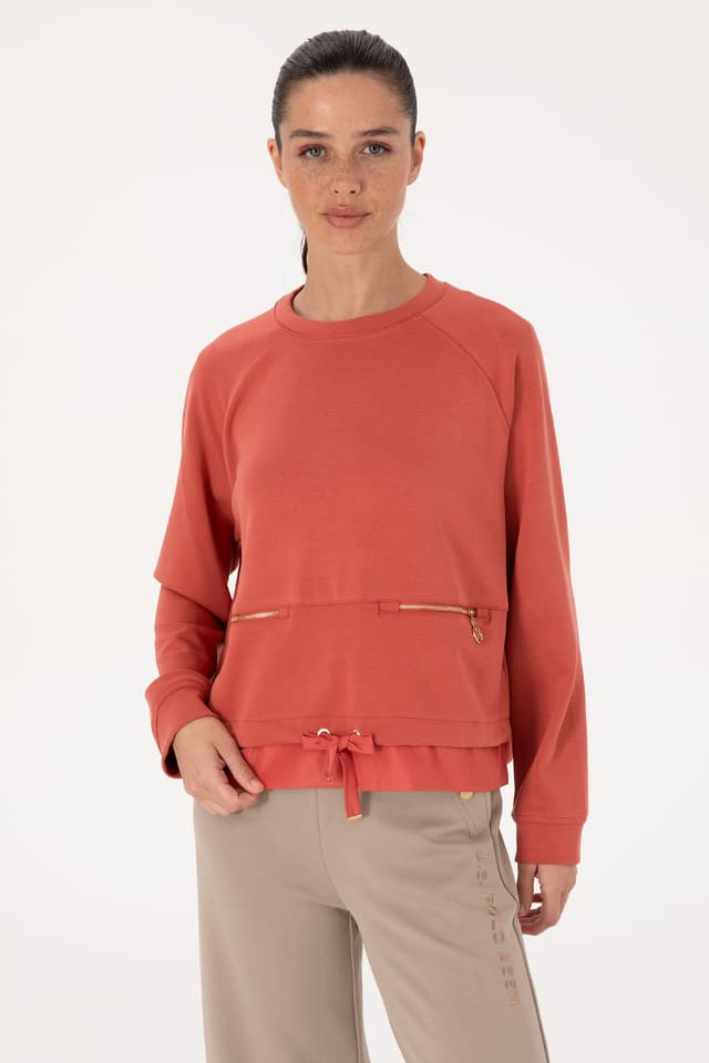 سوئیشرت زنانه U.S. Polo Assn. یقه گرد قرمز آجری مدل 50309098-VR026 سوئیشرت زنانه U.S. Polo Assn. یقه گرد قرمز آجری مدل 50309098-VR026