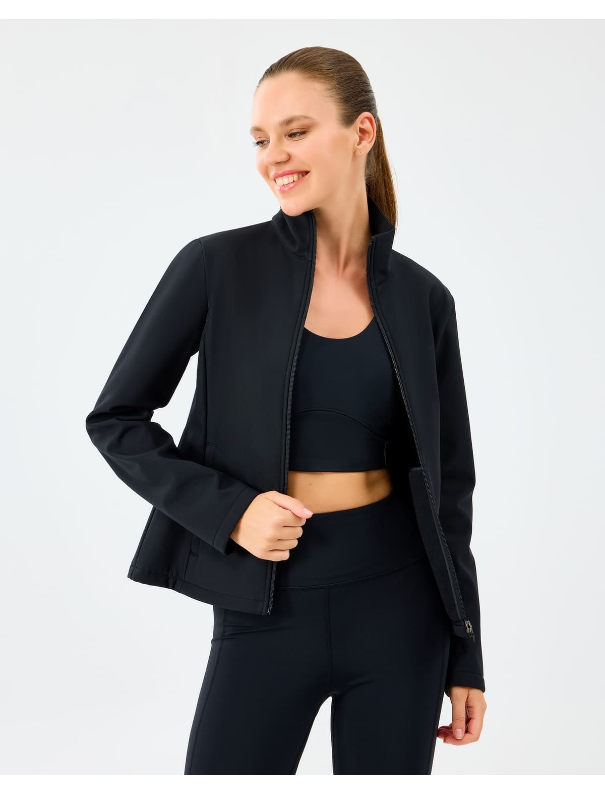 کاپشن زنانه Skechers Softshell فیت یقه اسکی مشکی مدل S2520190-3817 کاپشن زنانه Skechers Softshell فیت یقه اسکی مشکی مدل S2520190-3817