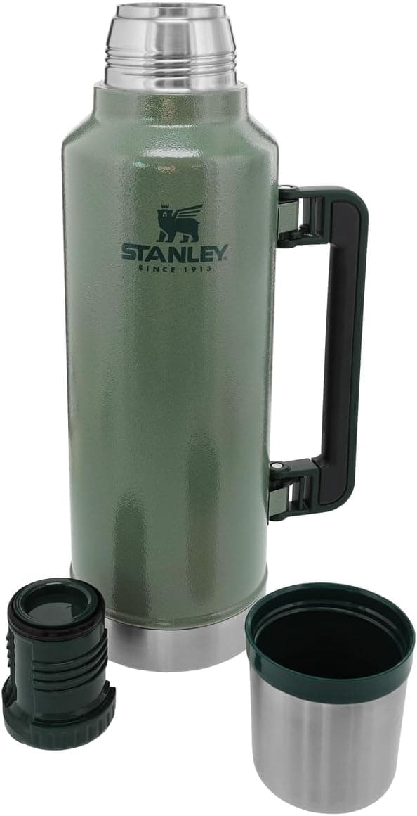 ترموس Stanley Classic Legendary وکیومی 1.9 لیتری سبز استیل ضد زنگ ترموس Stanley Classic Legendary وکیومی 1.9 لیتری سبز استیل ضد زنگ