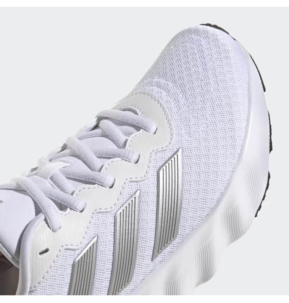 کفش دویدن و تمرین زنانه سفید adidas مدل SWITCH MOVE W ID5257 کفش دویدن و تمرین زنانه سفید adidas مدل SWITCH MOVE W ID5257