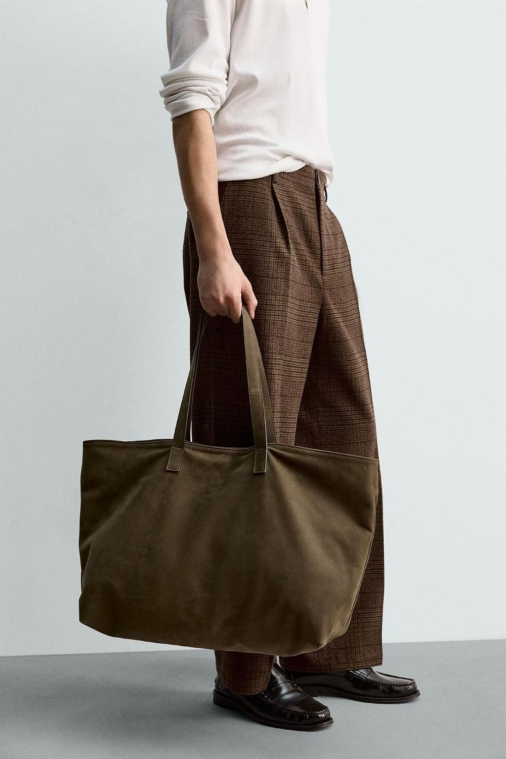 کیف توت زنانه Zara چرمی سبز خاکی سایز استاندارد کیف توت زنانه Zara چرمی سبز خاکی سایز استاندارد