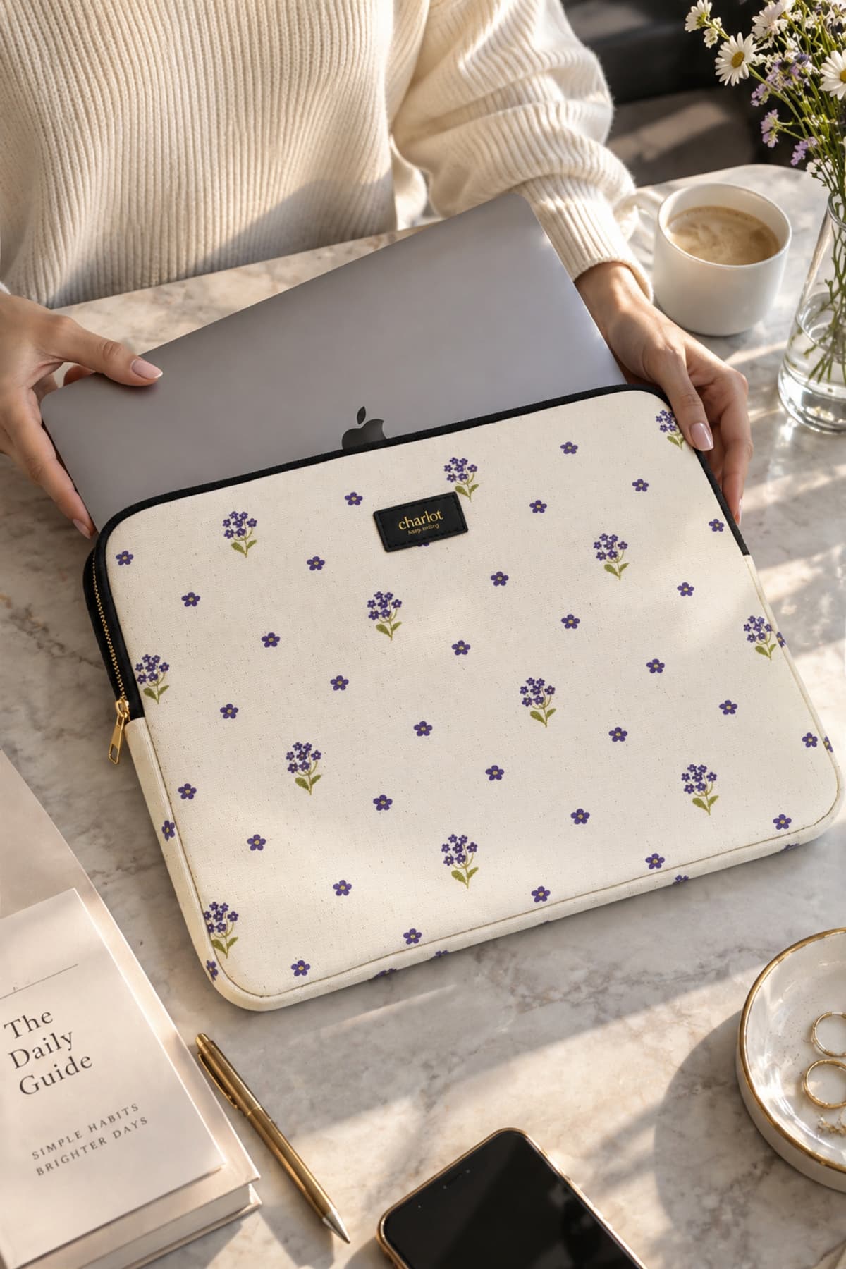 کیف لپتاپ زنانه Housebags پدینگدار لایه محافظ داخلی 13–15.6 اینچ Spring Violets REF.48283743 کیف لپتاپ زنانه Housebags پدینگدار لایه محافظ داخلی 13–15.6 اینچ Spring Violets REF.48283743