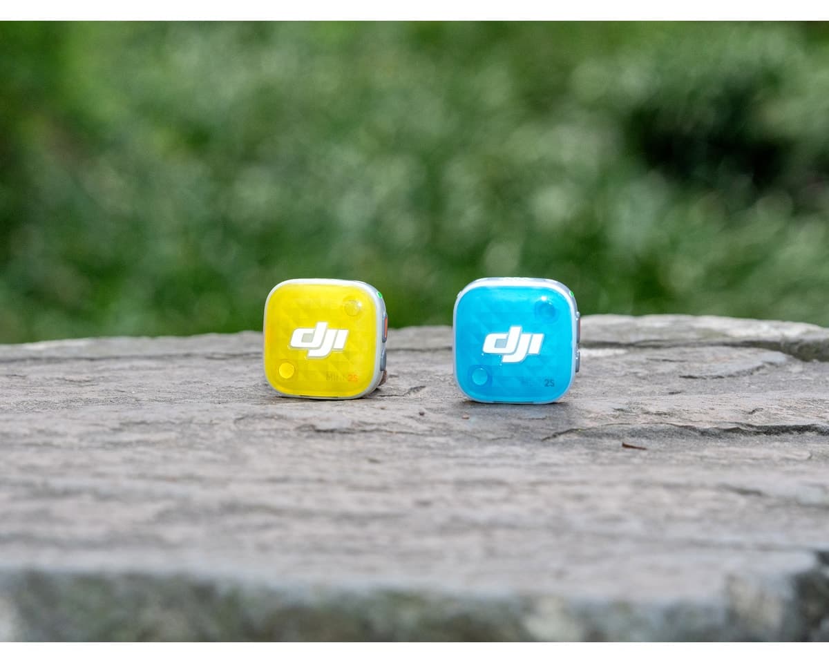 میکروفون بیسیم DJI Mic Mini 2S با 2 فرستنده، 1 گیرنده و کیف شارژ میکروفون بیسیم DJI Mic Mini 2S با 2 فرستنده، 1 گیرنده و کیف شارژ