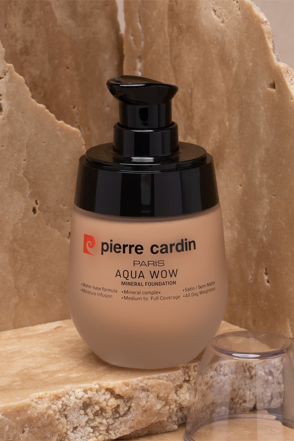 فوندیشن Pierre Cardin Aqua Wow با پایه آبی و مینرال فوندیشن Pierre Cardin Aqua Wow با پایه آبی و مینرال