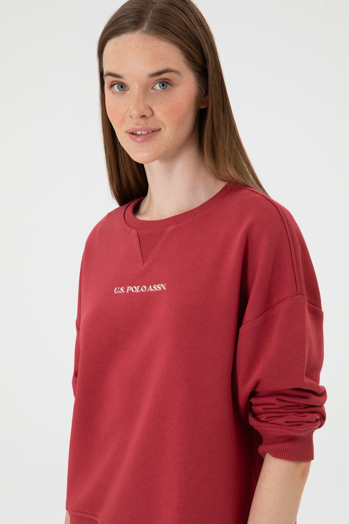 سوئیشرت زنانه U.S. Polo Assn. زرشکی یقه گرد مدل 50313562-VR223 سوئیشرت زنانه U.S. Polo Assn. زرشکی یقه گرد مدل 50313562-VR223