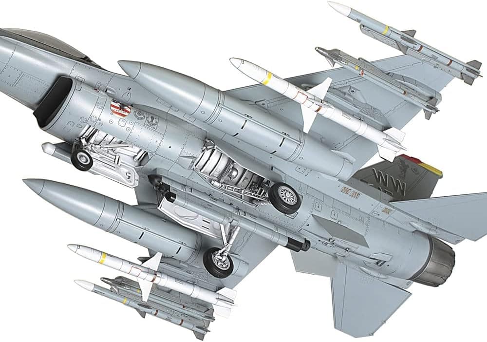 کیت مدل پلاستیکی هواپیمای Tamiya Lockheed Martin F-16CJ مدل 61098 کیت مدل پلاستیکی هواپیمای Tamiya Lockheed Martin F-16CJ مدل 61098
