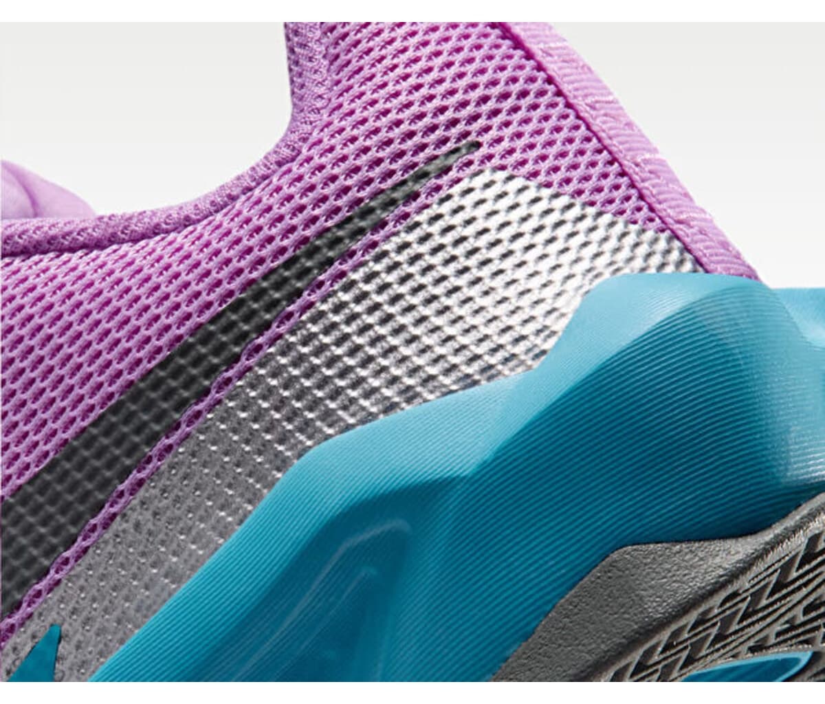 کفش بسکتبال نوجوانان Nike مدل IH2308-500 کفش بسکتبال نوجوانان Nike مدل IH2308-500
