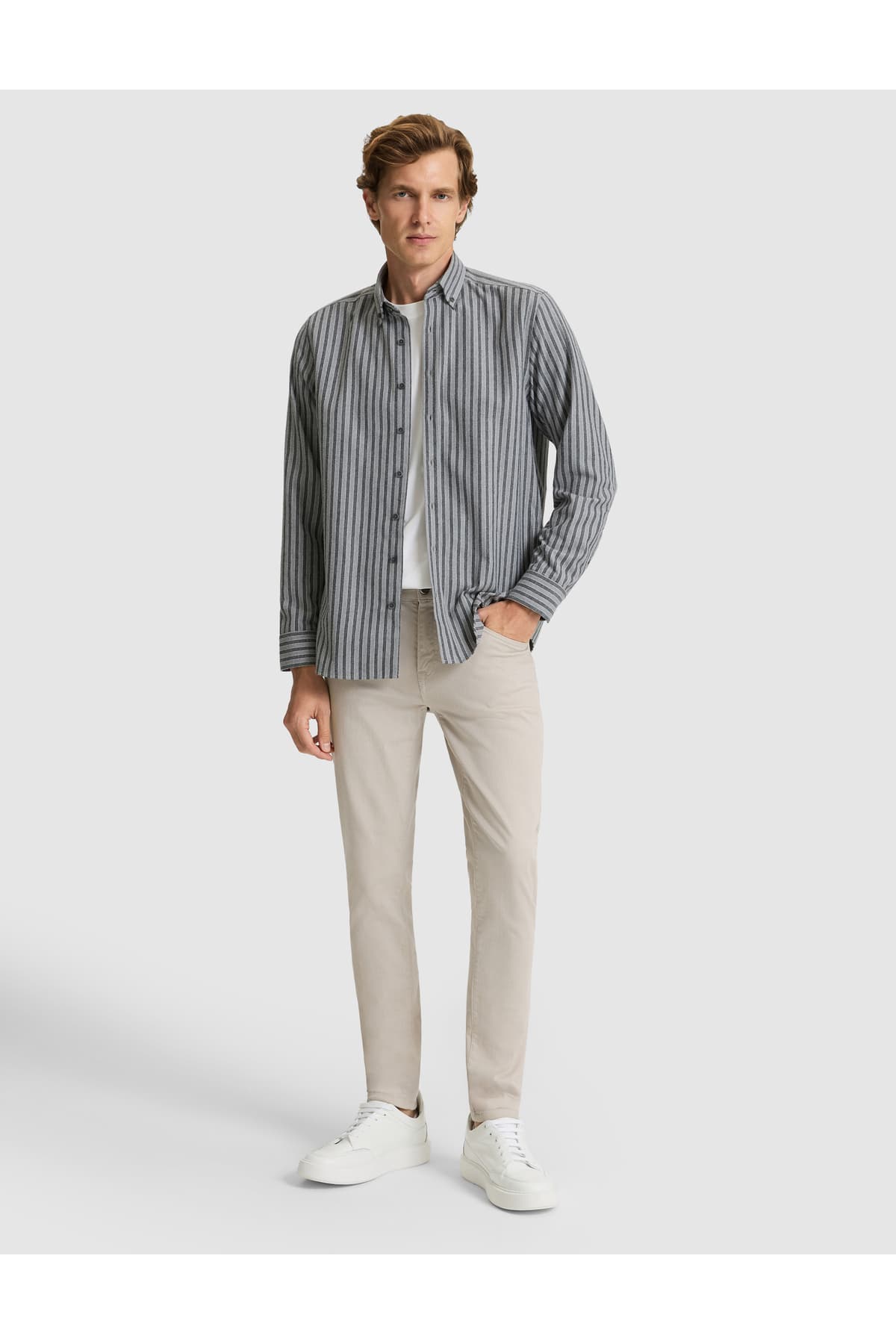 پیراهن مردانه Pierre Cardin خاکستری خطدار فیت معمولی آستین بلند مدل 50316710-VR024 پیراهن مردانه Pierre Cardin خاکستری خطدار فیت معمولی آستین بلند مدل 50316710-VR024