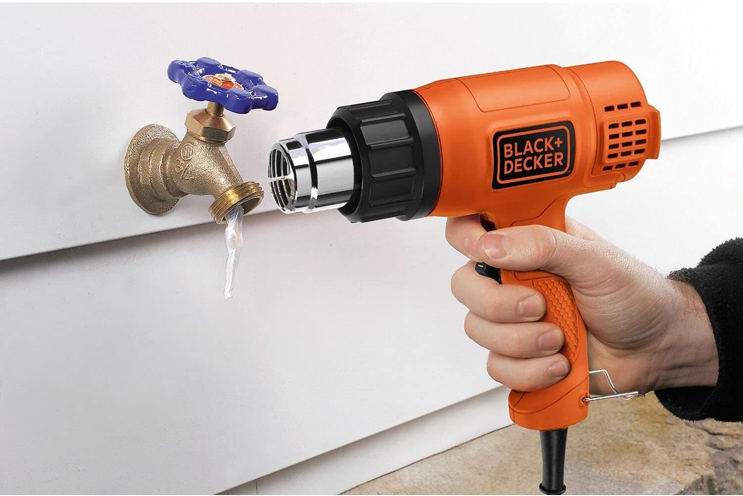 سشوار صنعتی سیمدار 2 حالته BLACK+DECKER، 1750W، نارنجی/مشکی مدل KX1650-B5 سشوار صنعتی سیمدار 2 حالته BLACK+DECKER، 1750W، نارنجی/مشکی مدل KX1650-B5