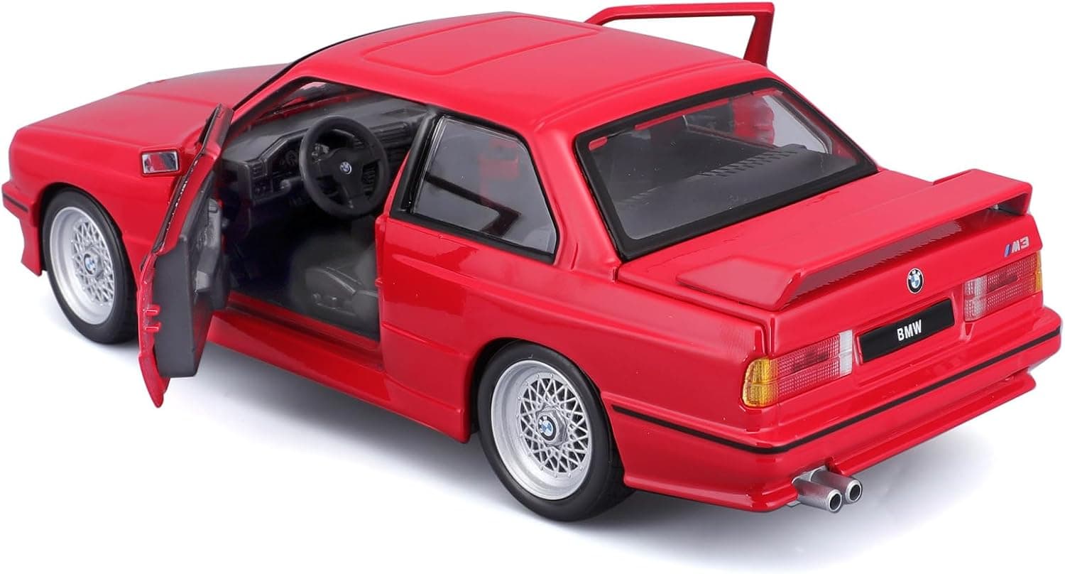 ماکت کلکسیونی Bburago با پایه مدل BMW M3 (E30) 1988 ماکت کلکسیونی Bburago با پایه مدل BMW M3 (E30) 1988