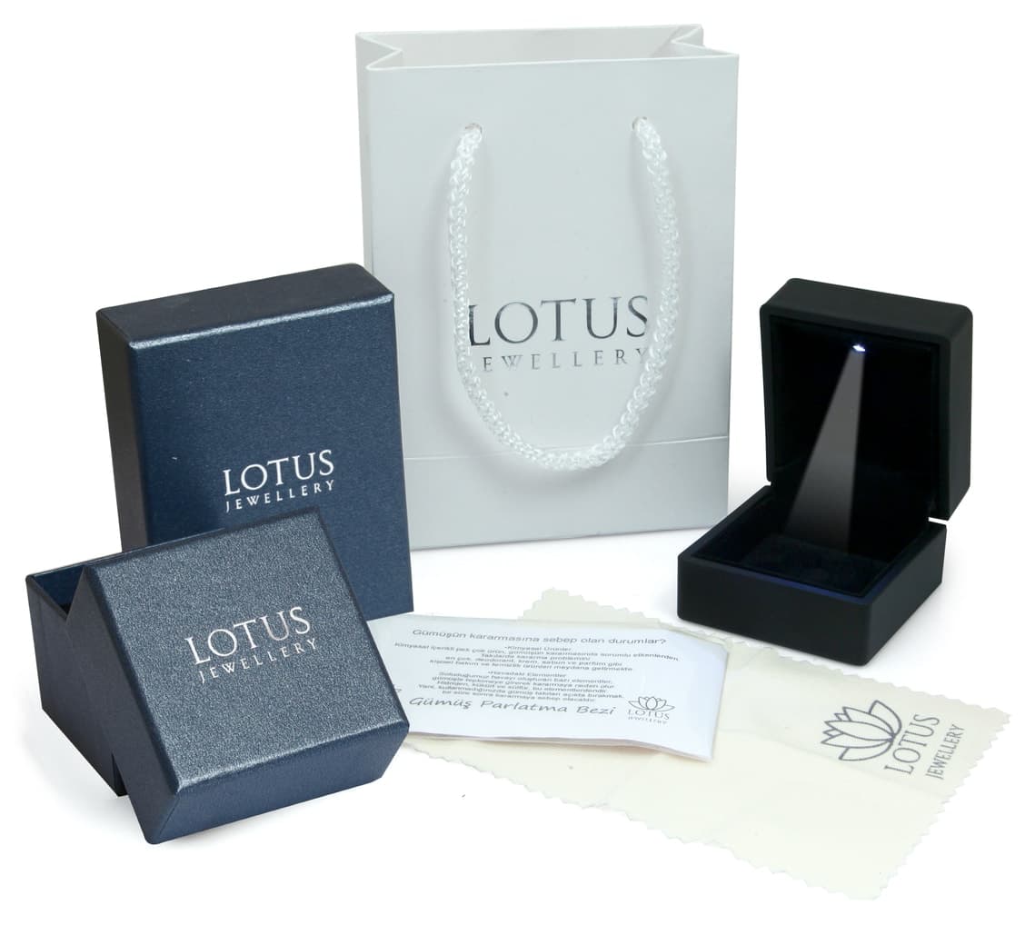 گردنبند زنانه LOTUS JW قلب نقره 925 با نگین پرلانتا گردنبند زنانه LOTUS JW قلب نقره 925 با نگین پرلانتا