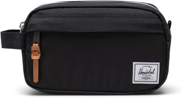 کیت سفر Herschel Chapter کوچک مشکی کیت سفر Herschel Chapter کوچک مشکی
