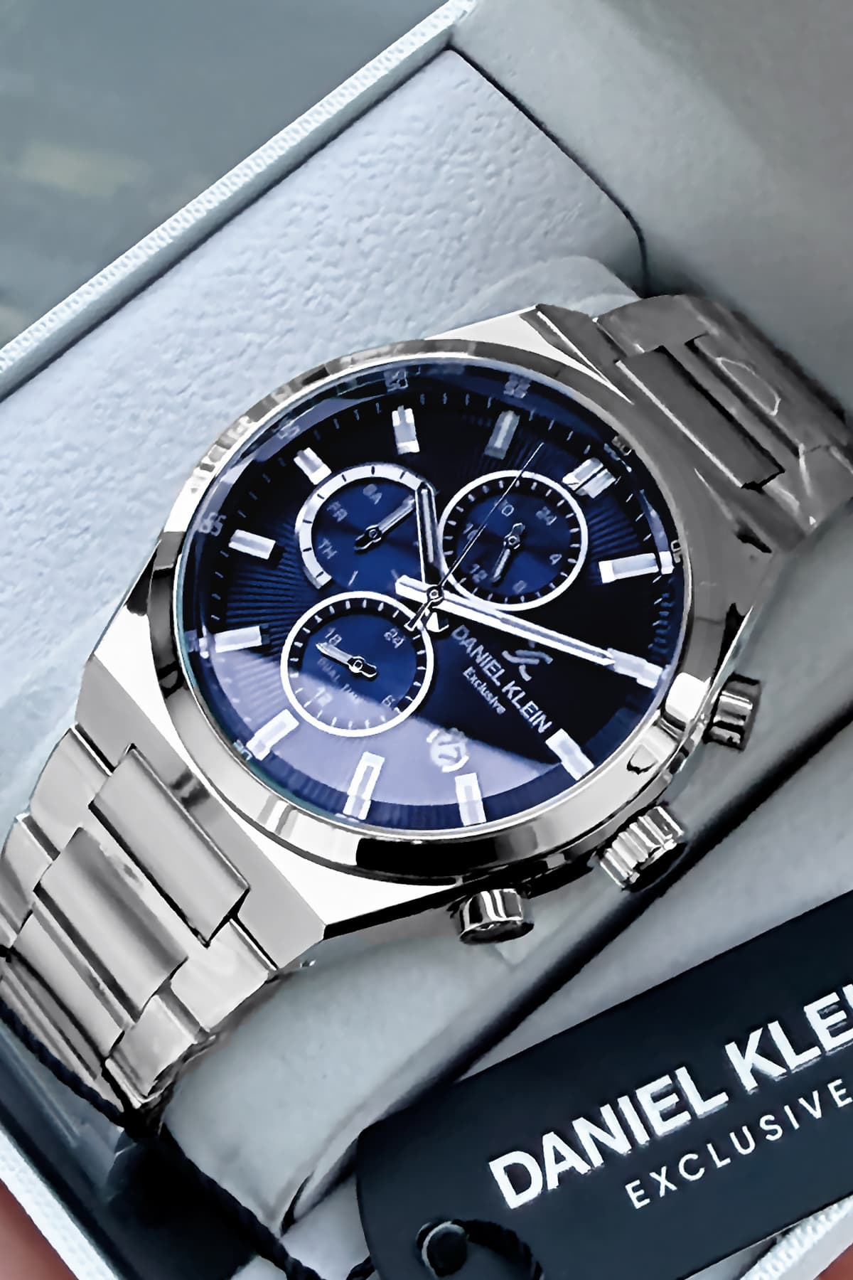 ساعت مچی مردانه Daniel Klein ضد آب 3 ATM بند فولادی نقرهای مدل Elg328 ساعت مچی مردانه Daniel Klein ضد آب 3 ATM بند فولادی نقرهای مدل Elg328