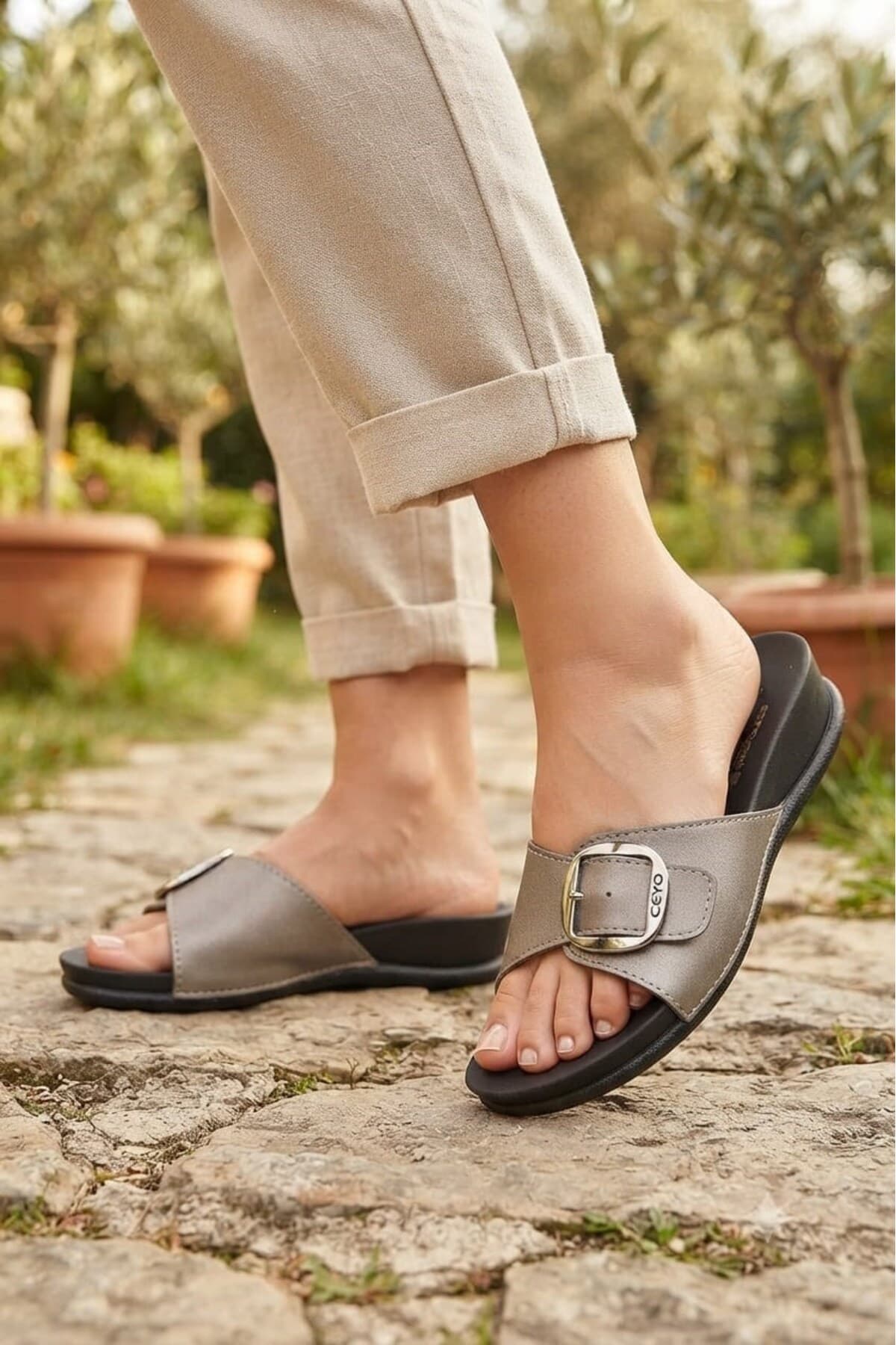 دمپایی زنانه Ceyo مدل Belıze سایز 35-40 دمپایی زنانه Ceyo مدل Belıze سایز 35-40