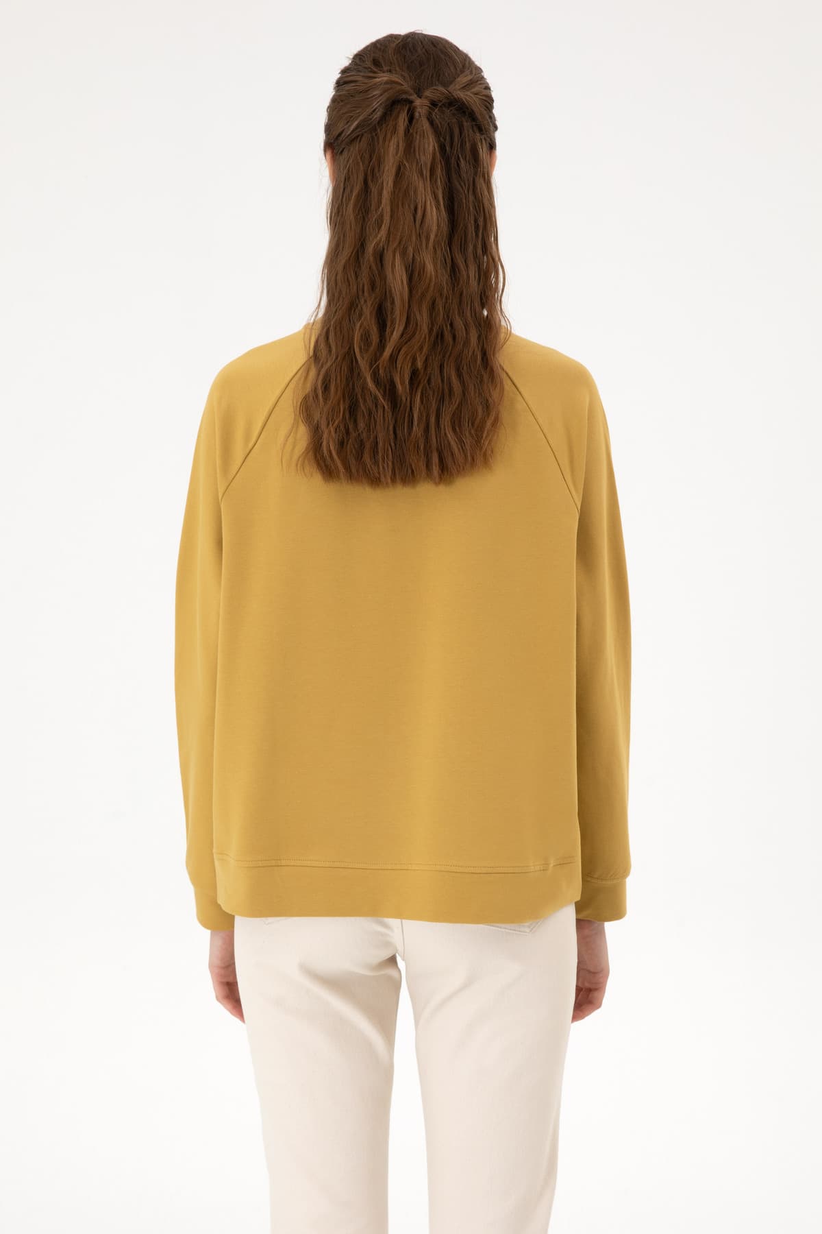 سوئیشرت زنانه U.S. Polo Assn. شتری فیت معمولی یقه گرد مدل 50313610-VR151 سوئیشرت زنانه U.S. Polo Assn. شتری فیت معمولی یقه گرد مدل 50313610-VR151