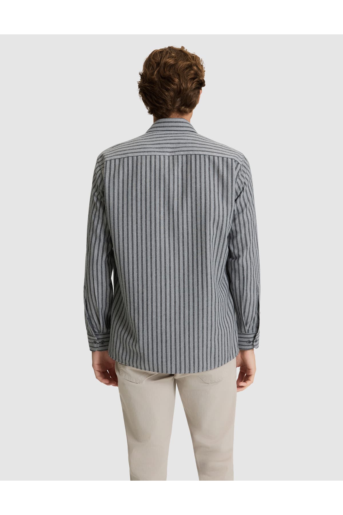 پیراهن مردانه Pierre Cardin خاکستری خطدار فیت معمولی آستین بلند مدل 50316710-VR024 پیراهن مردانه Pierre Cardin خاکستری خطدار فیت معمولی آستین بلند مدل 50316710-VR024