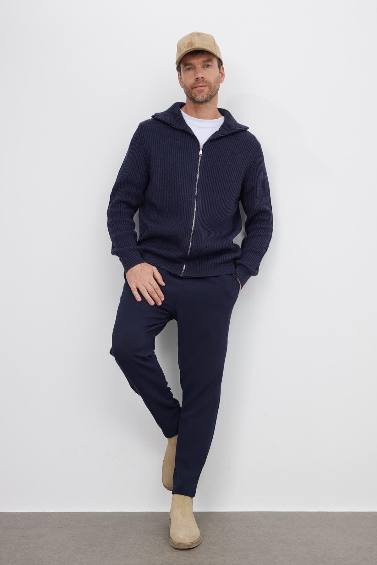 کاردیگان مردانه Tudors Slim Fit یقه ایستاده زیپدار سرمهای ساده کاردیگان مردانه Tudors Slim Fit یقه ایستاده زیپدار سرمهای ساده