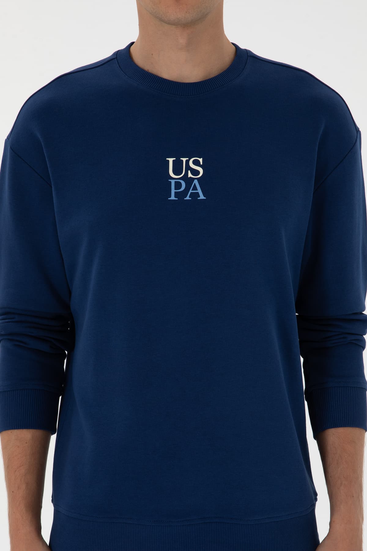 سویشرت مردانه U.S. Polo Assn. یقه گرد کامفورت فیت نیلی ساده مدل 50313760-VR028 سویشرت مردانه U.S. Polo Assn. یقه گرد کامفورت فیت نیلی ساده مدل 50313760-VR028