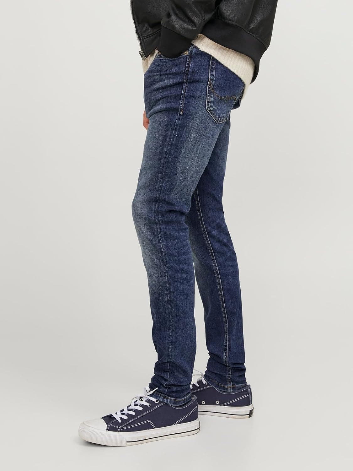 شلوار جین مردانه JACK & JONES فیت معمولی M شلوار جین مردانه JACK & JONES فیت معمولی M