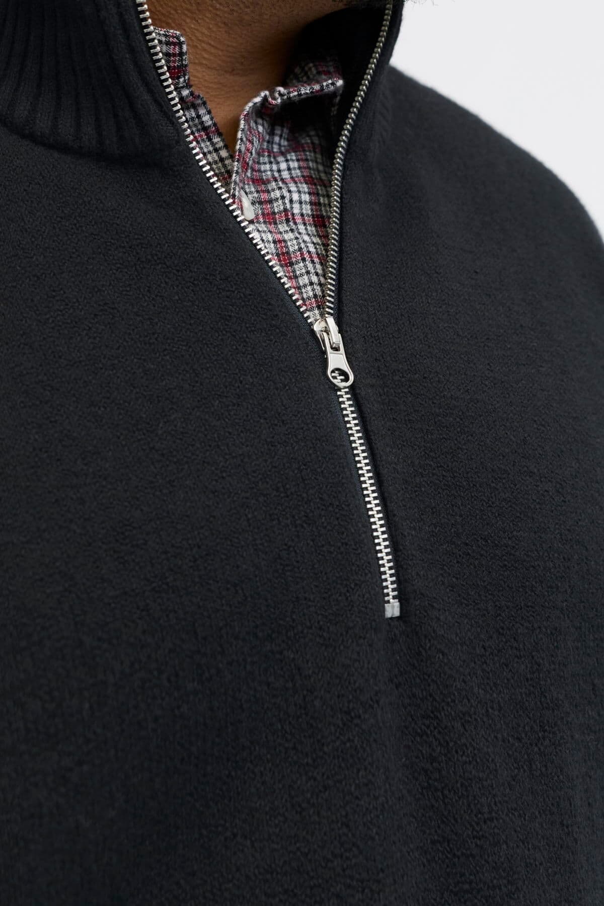 پلیور بافتنی مردانه Jack & Jones سایز بزرگ گلدوزی فیت گشاد مدل Norrebro پلیور بافتنی مردانه Jack & Jones سایز بزرگ گلدوزی فیت گشاد مدل Norrebro