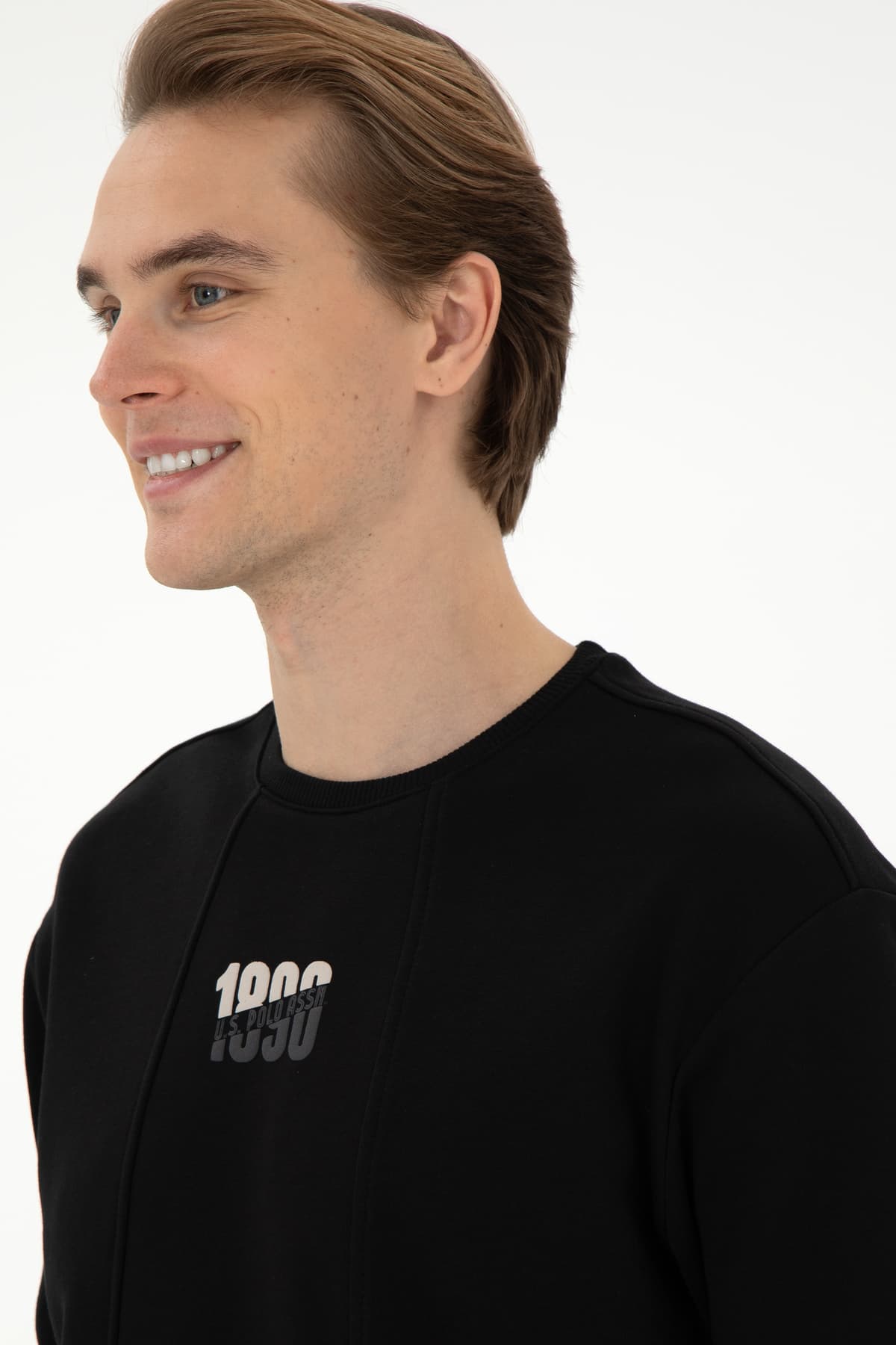 سویشرت مردانه U.S. Polo Assn. یقه گرد فیت راحت مشکی مدل 50293430-VR046 سویشرت مردانه U.S. Polo Assn. یقه گرد فیت راحت مشکی مدل 50293430-VR046