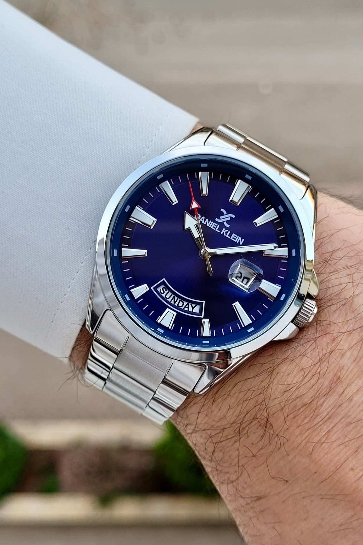 ساعت مچی مردانه Daniel Klein صفحه سرمهای بند خاکستری قابل تنظیم ساعت مچی مردانه Daniel Klein صفحه سرمهای بند خاکستری قابل تنظیم