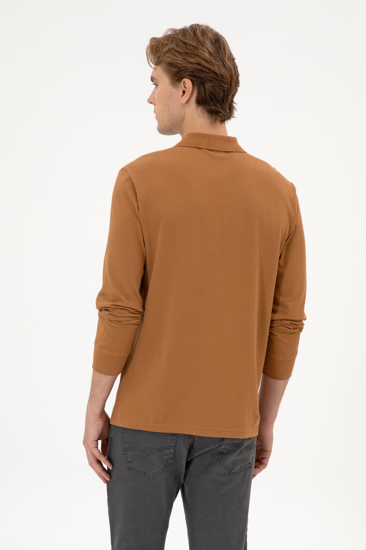سوئیشرت مردانه U.S. Polo Assn. بیسیک فیت معمولی یقه پولو شتری مدل 50313772-VR233 سوئیشرت مردانه U.S. Polo Assn. بیسیک فیت معمولی یقه پولو شتری مدل 50313772-VR233