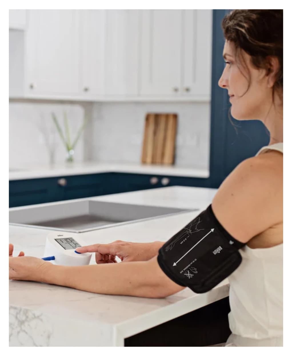 دستگاه فشارسنج بازویی Braun مدل Bua4000eu دستگاه فشارسنج بازویی Braun مدل Bua4000eu