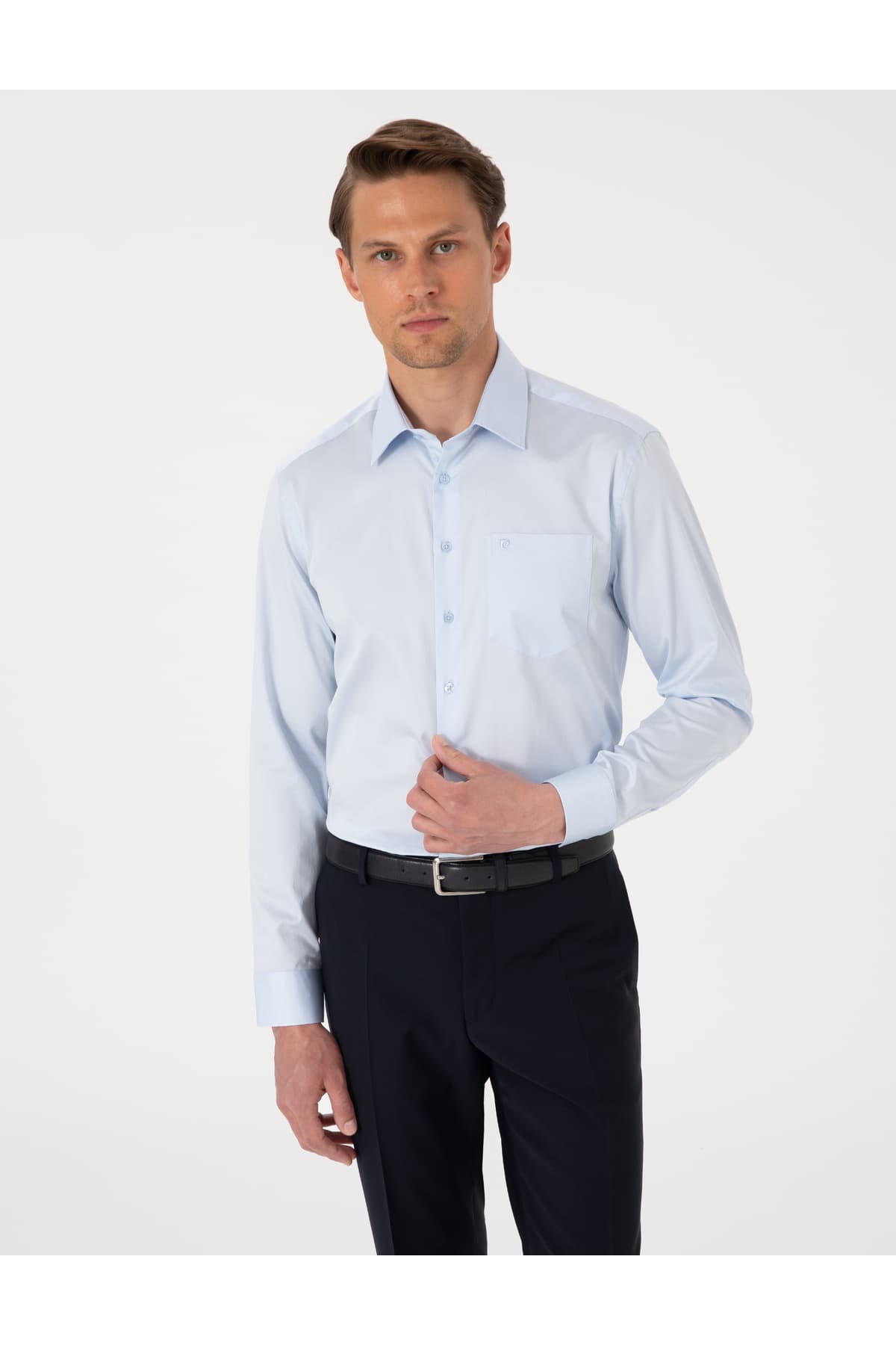 پیراهن مردانه Pierre Cardin ساتن براق نخی آستین بلند آبیروشن مدل 50302972-VR003 پیراهن مردانه Pierre Cardin ساتن براق نخی آستین بلند آبیروشن مدل 50302972-VR003