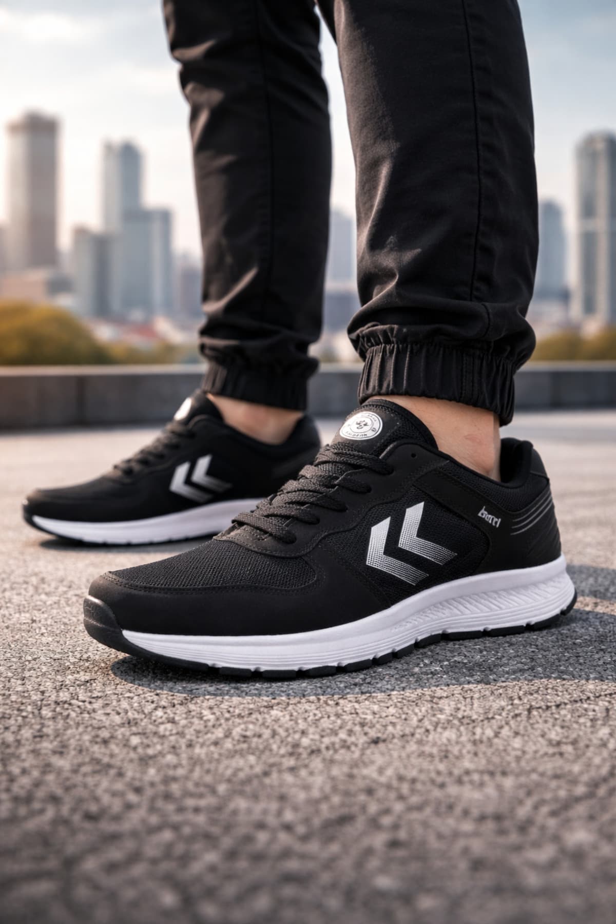کفش پیادهروی یونیسکس hummel مشکی راحت مدل Porter کفش پیادهروی یونیسکس hummel مشکی راحت مدل Porter